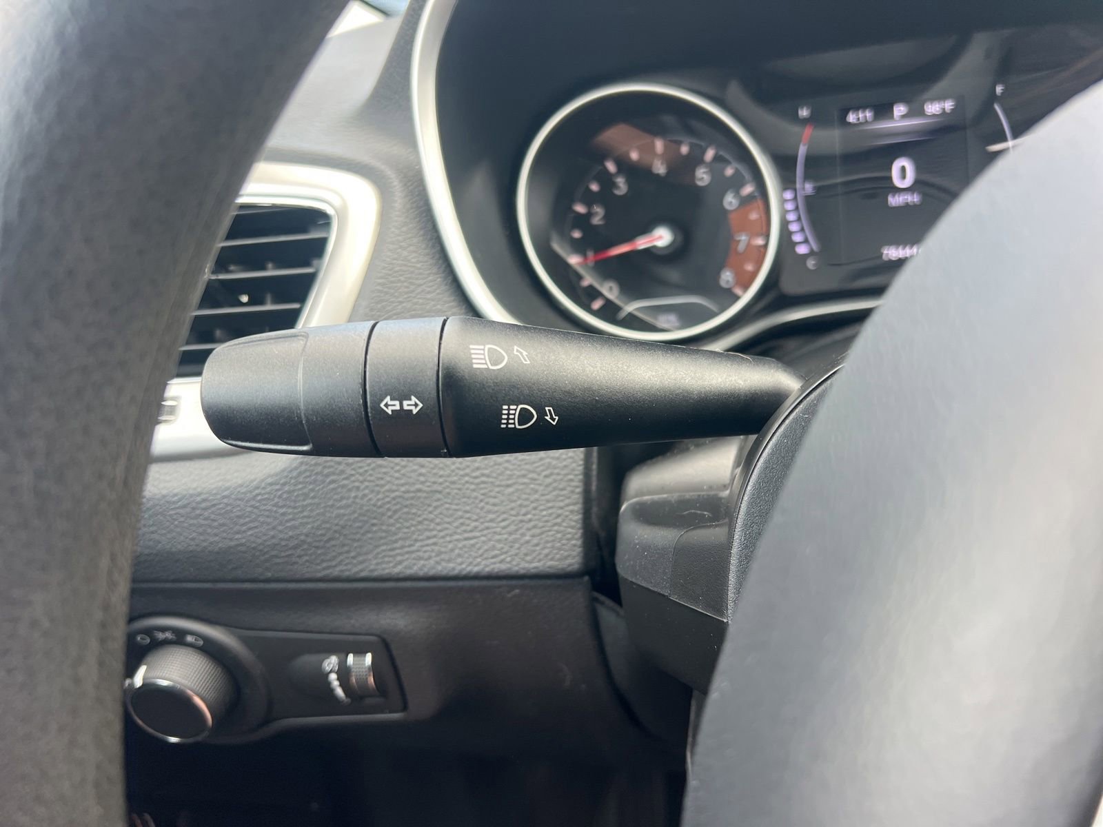 Used 2019 Jeep Compass Sport FWD image 21