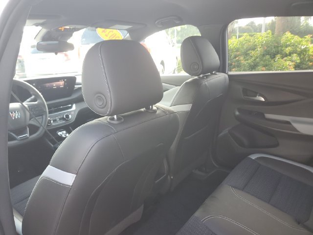 Certified 2024 Buick Envista Preferred w/ Advanced Safety Package FWD image 15