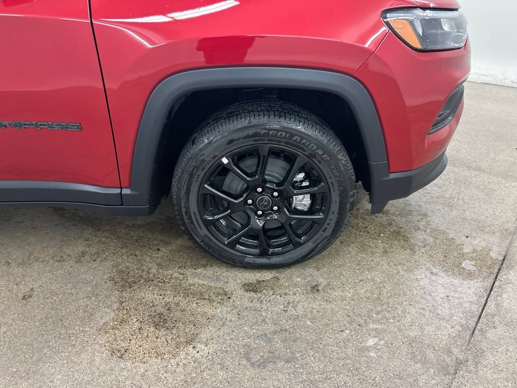 New 2026 Jeep Compass Latitude AWD/4WD image 14