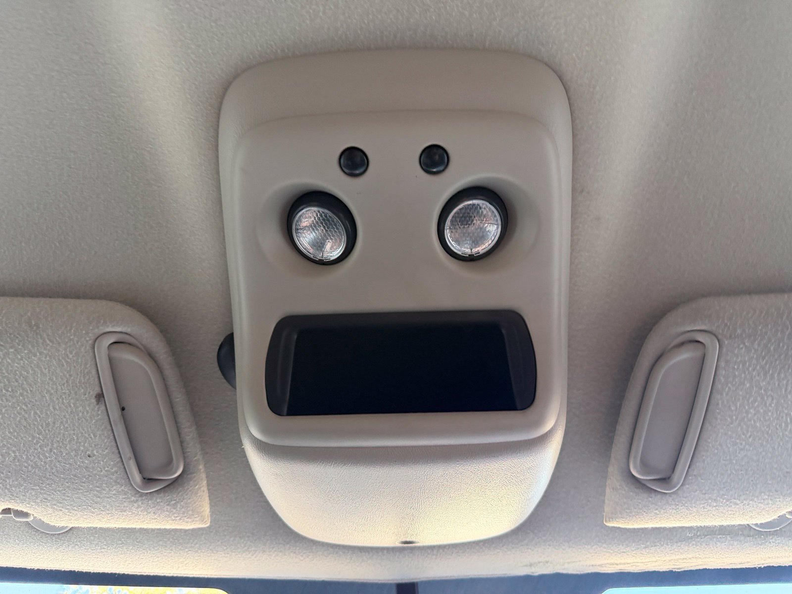 Used 2005 GMC Sierra 3500 SLT w/ Heavy-Duty Power Package RWD image 27