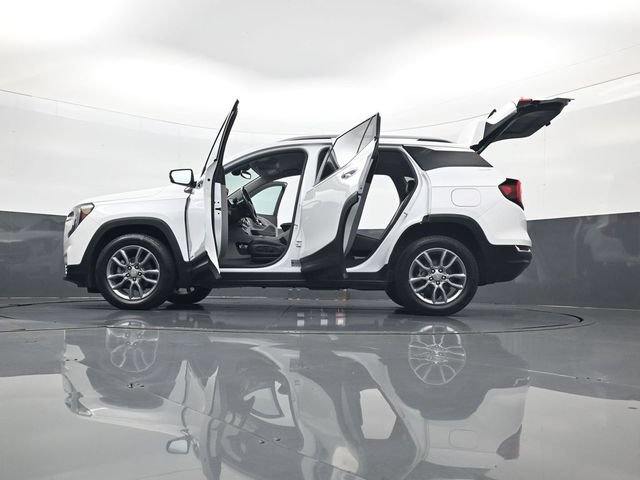 Used 2022 GMC Terrain SLT AWD/4WD image 34