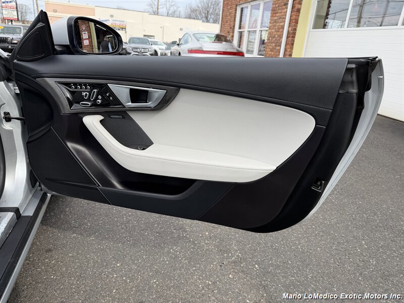 Used 2014 Jaguar F-TYPE Convertible image 50