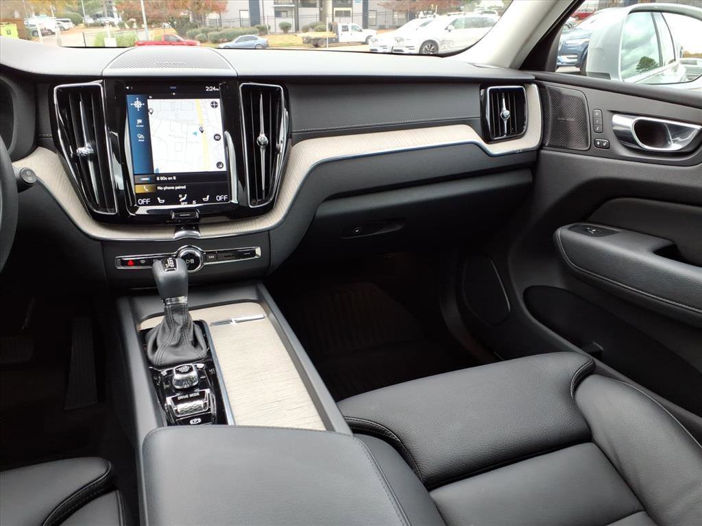 Used 2020 Volvo XC60 T5 Inscription w/ Protection Package image 14
