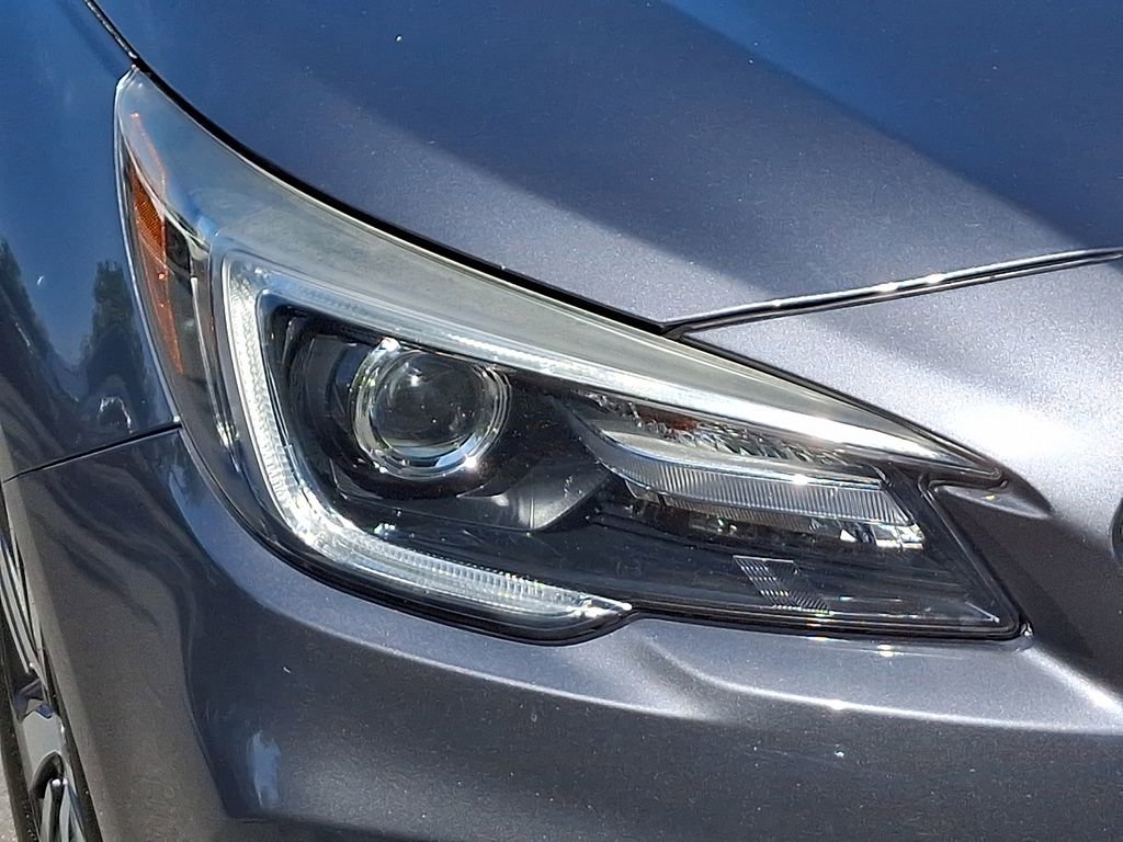 Used 2018 Subaru Outback 2.5i Limited AWD/4WD image 9