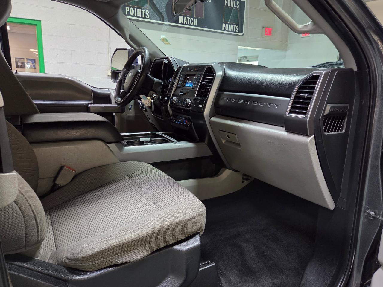 Used 2018 Ford F250 XLT w/ XLT Value Package AWD/4WD image 23