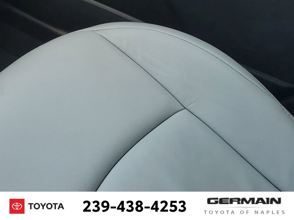 Used 2018 Toyota Prius Two FWD image 30