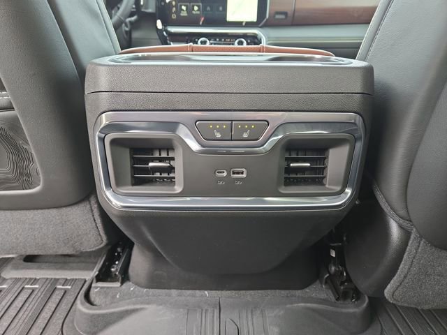 New 2026 GMC Sierra 2500 Denali Ultimate w/ LPO, Black Badging Package image 34