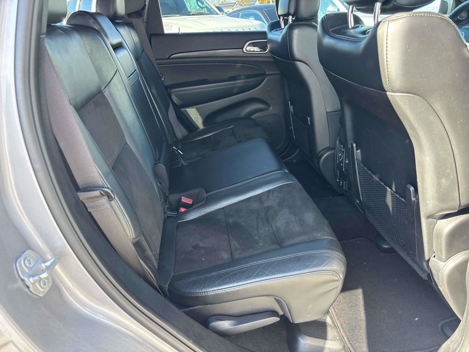 Certified 2019 Jeep Grand Cherokee Altitude AWD/4WD image 15