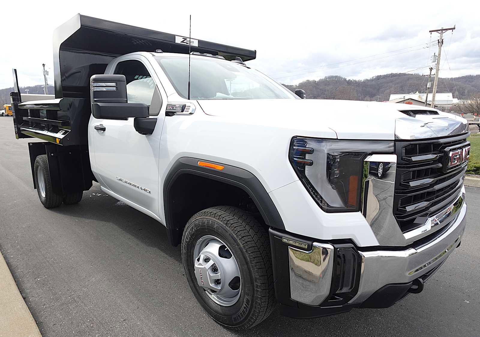 New 2026 GMC Sierra 3500 Pro w/ Convenience Package AWD/4WD image 5