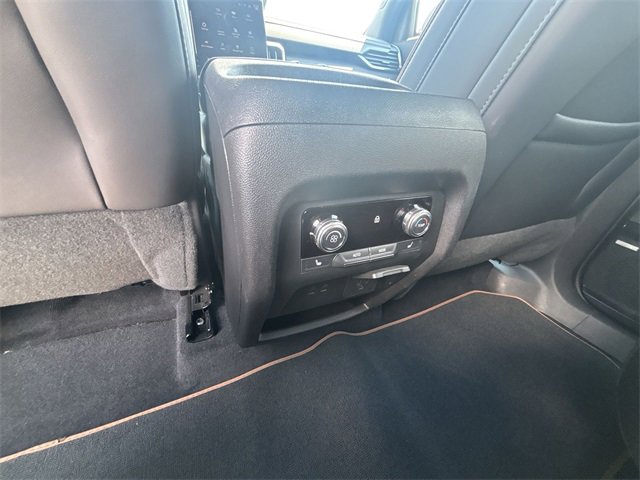 Used 2024 GMC Acadia AT4 w/ Super Cruise Package image 12