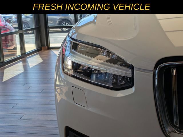 Used 2023 Volvo XC90 B6 Plus image 9