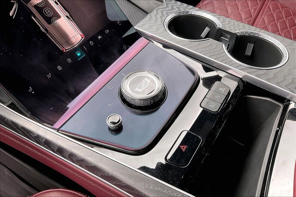 Used 2025 Cadillac Escalade Sport w/ Touring Package image 15