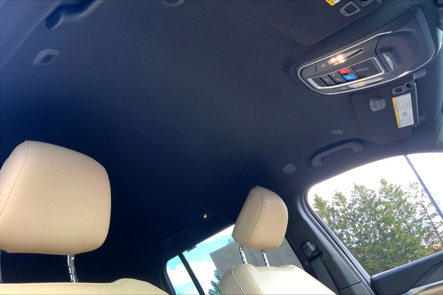 Certified 2023 Jeep Grand Cherokee Limited image 13