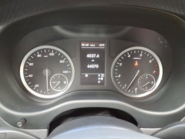 Used 2023 Mercedes-Benz Metris Passenger image 11