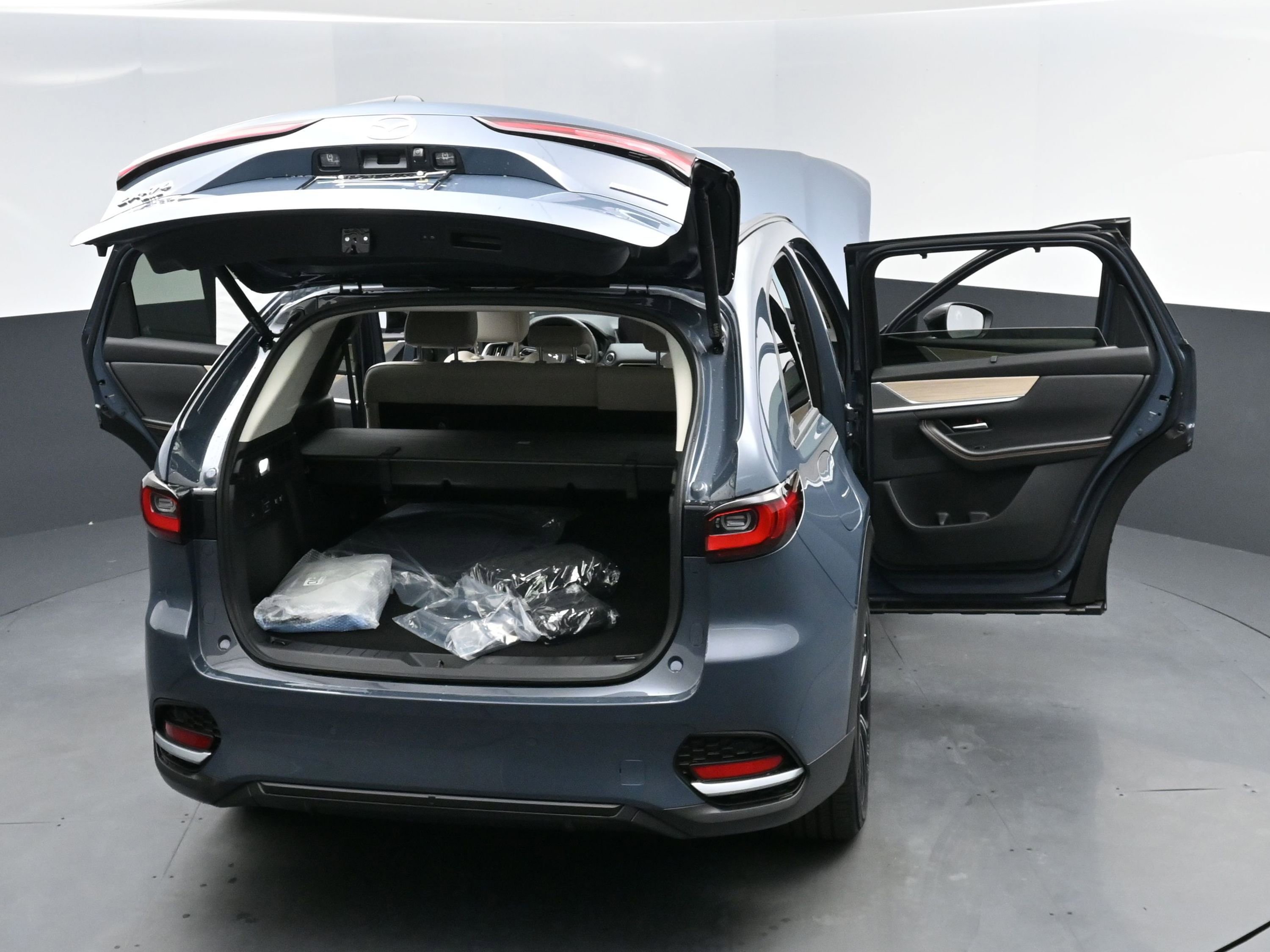 New 2025 MAZDA CX-70 Plug-In Hybrid w/ Premium Pkg image 16