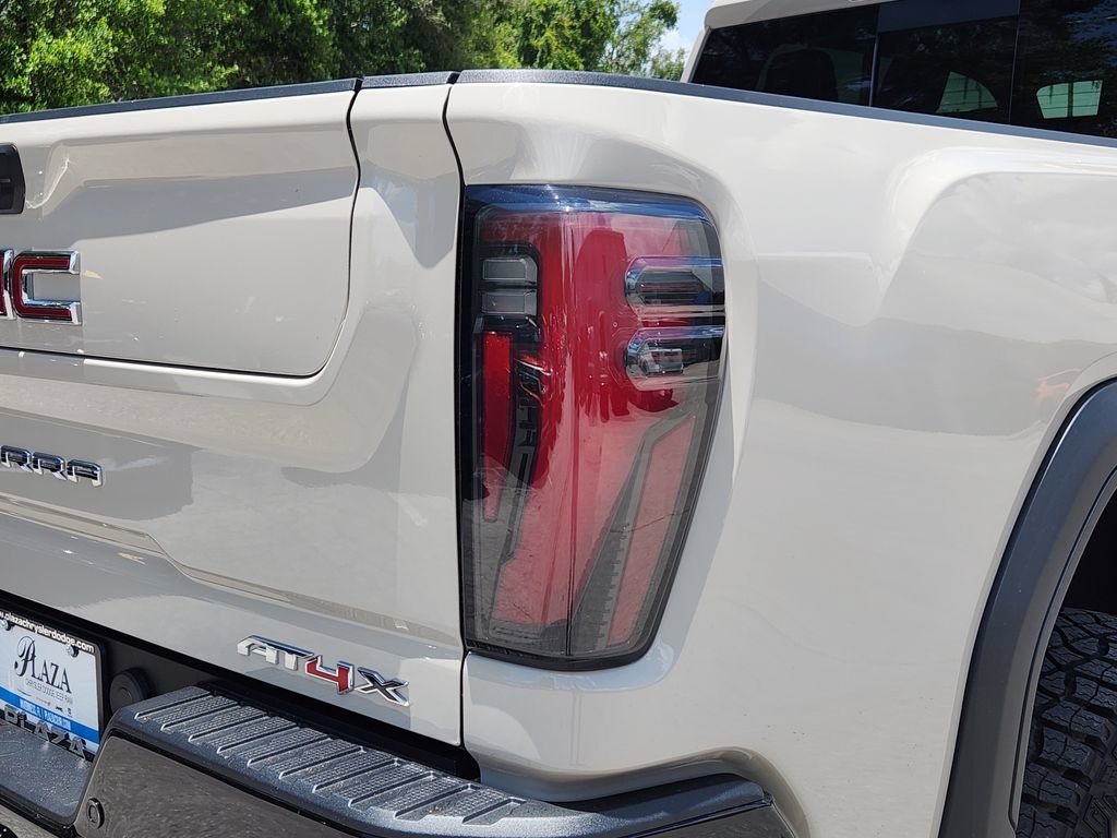 Used 2026 GMC Sierra 2500 AT4X AWD/4WD image 8