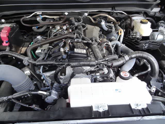 Used 2025 Toyota Tacoma SR5 AWD/4WD image 29