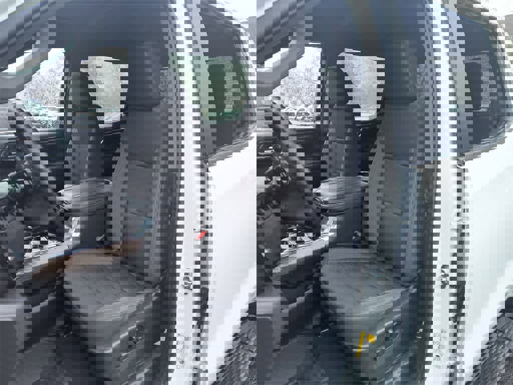 Used 2024 Chevrolet Silverado 1500 LT Trail Boss w/ Protection Package image 11