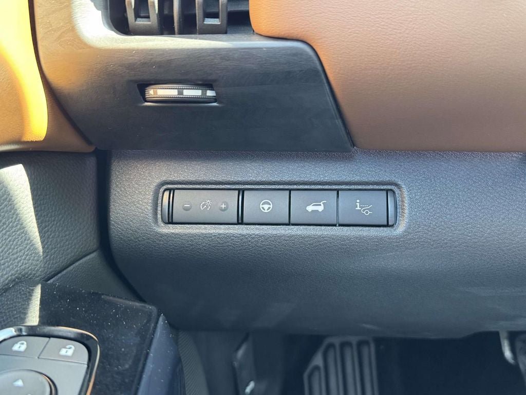 New 2026 Nissan Pathfinder Platinum AWD/4WD image 28