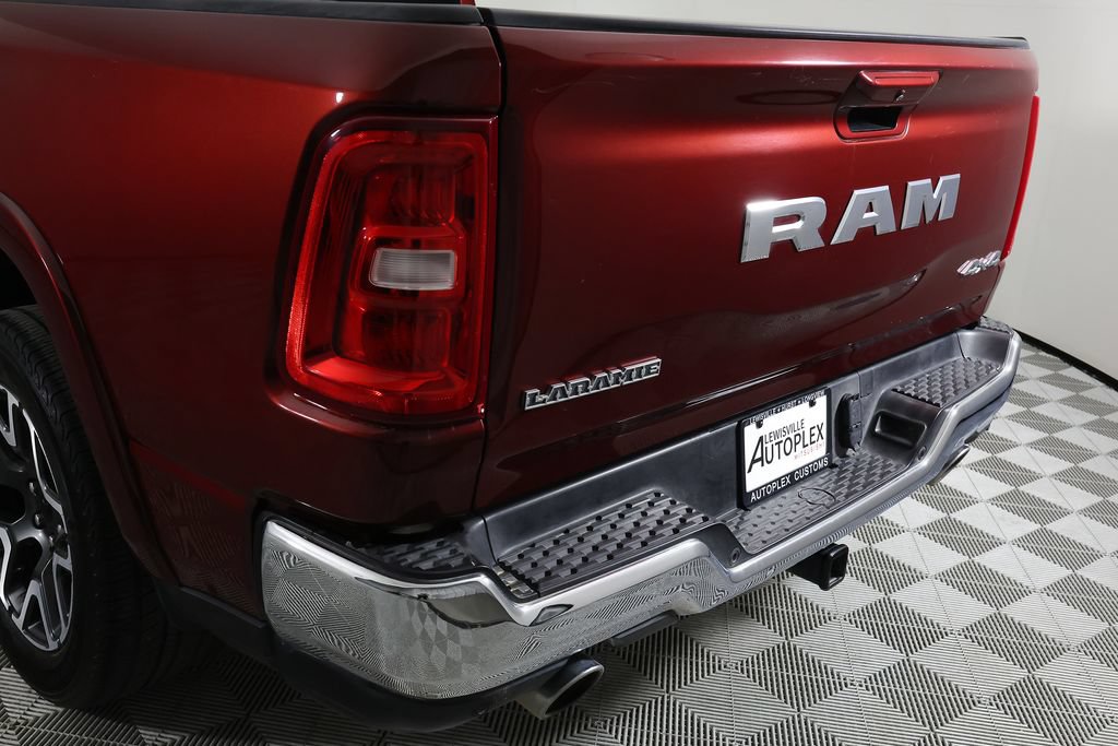Used 2025 RAM 1500 Laramie AWD/4WD image 43