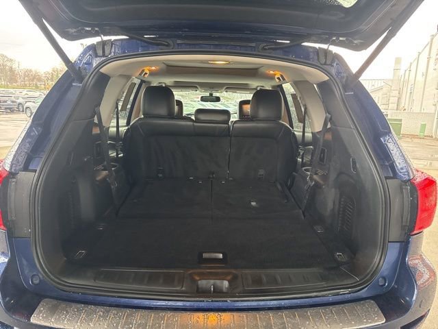 Used 2017 Nissan Pathfinder Platinum w/ Family Entertainment Package image 39