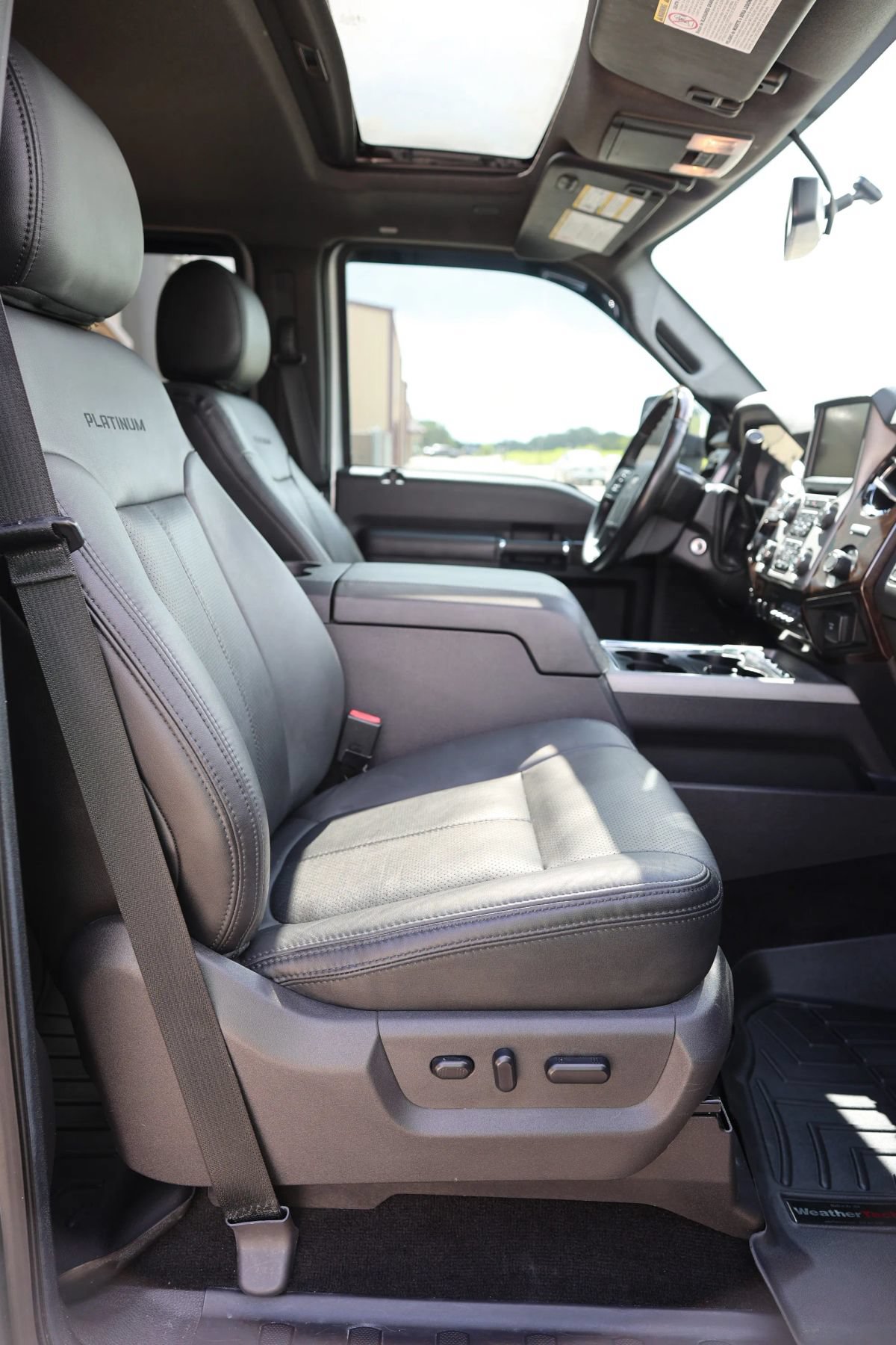 Used 2016 Ford F350 Platinum AWD/4WD image 43