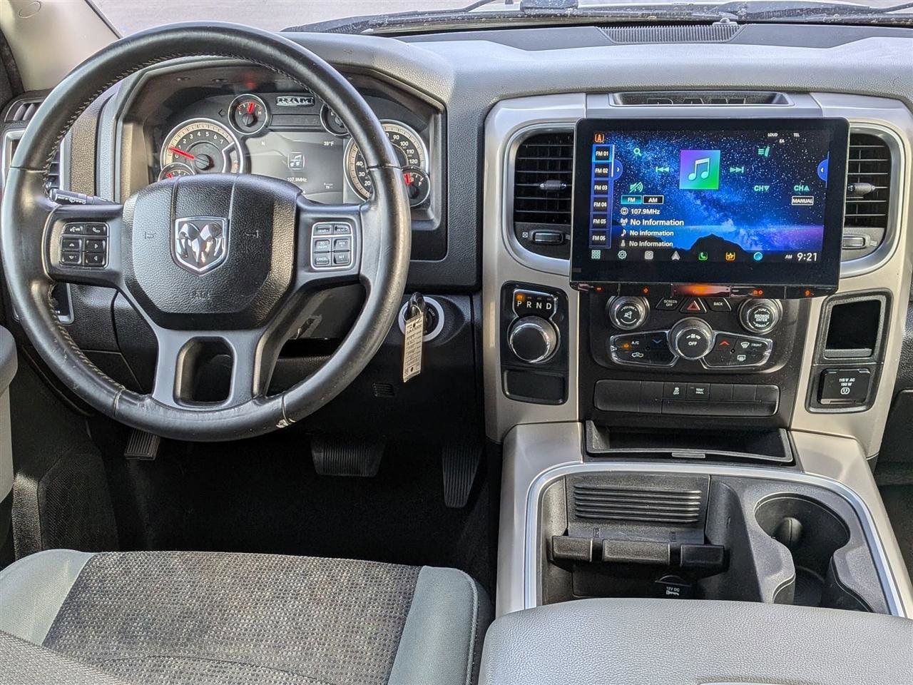 Used 2018 RAM 1500 SLT image 26