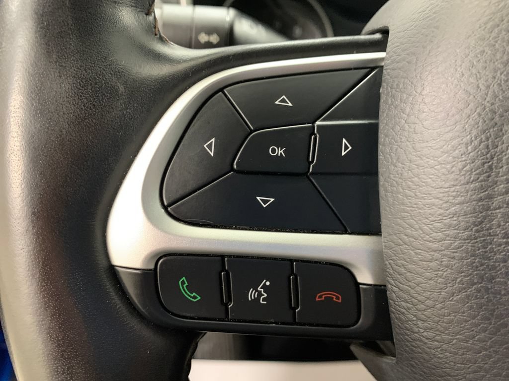 Used 2019 Jeep Compass Limited AWD/4WD image 23