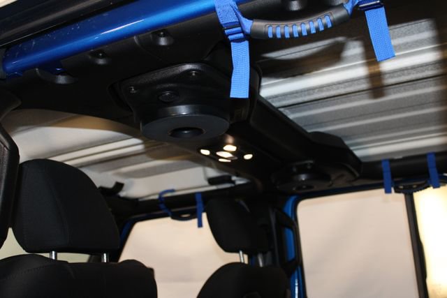 Used 2022 Jeep Wrangler Unlimited Rubicon image 10