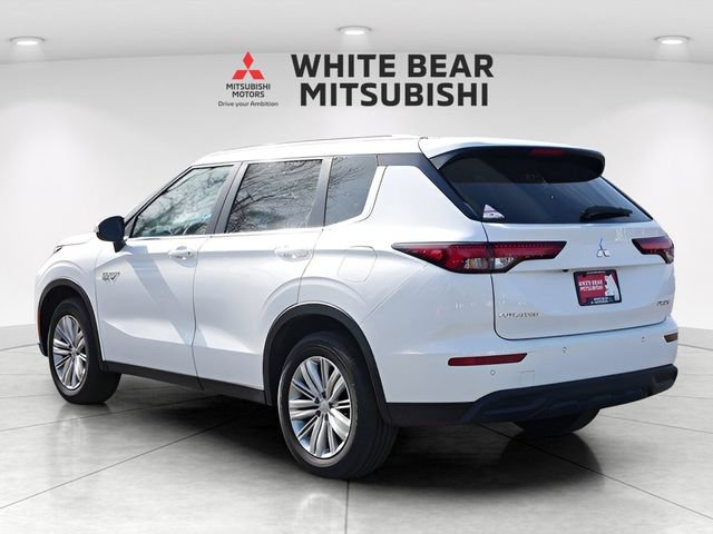 Used 2025 Mitsubishi Outlander ES AWD/4WD image 5