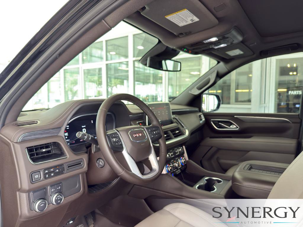 Used 2023 GMC Yukon SLT w/ SLT Premium Package RWD image 27