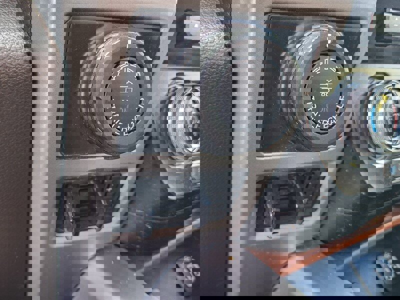 Used 2016 Ford F150 King Ranch w/ Equipment Group 601A Luxury image 26