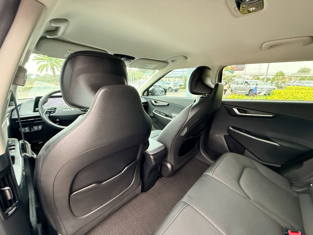 Used 2024 Kia EV6 Wind image 19