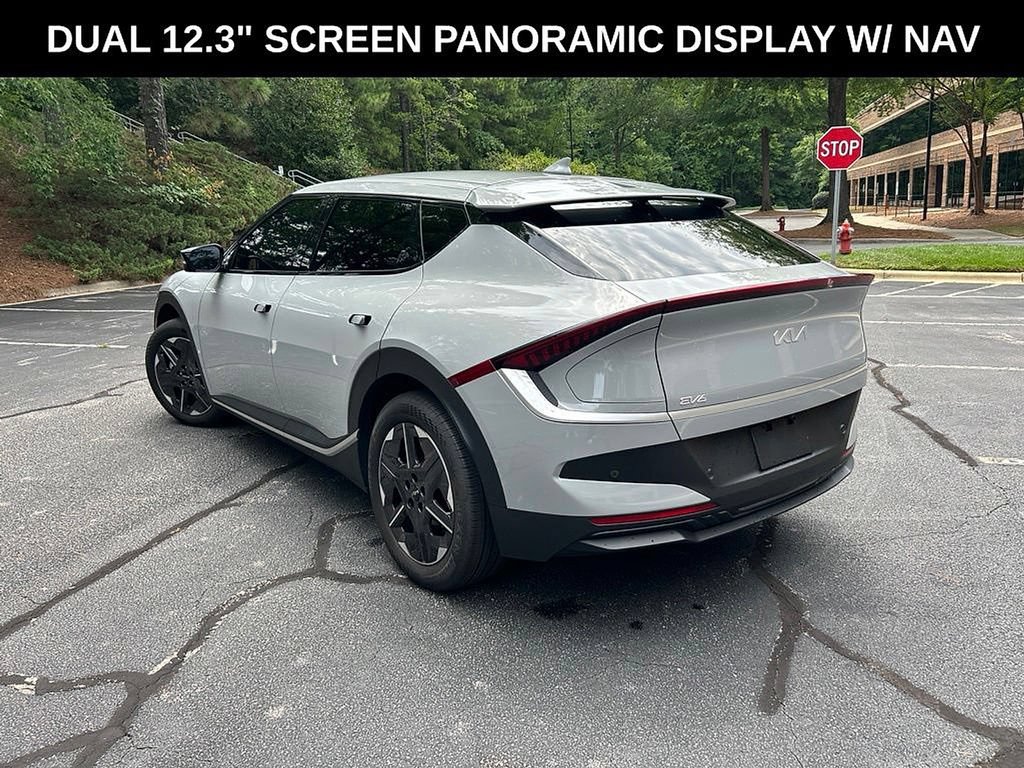 Used 2025 Kia EV6 Light RWD image 3
