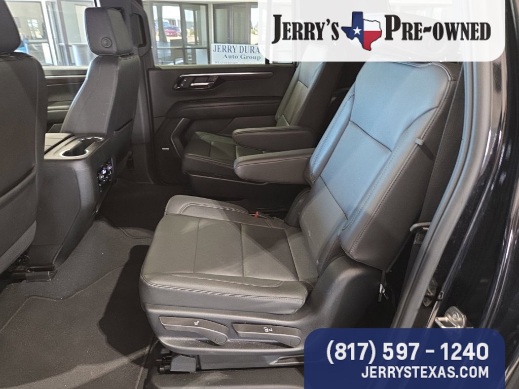 Used 2026 Chevrolet Suburban LT w/ Comfort Package AWD/4WD image 15