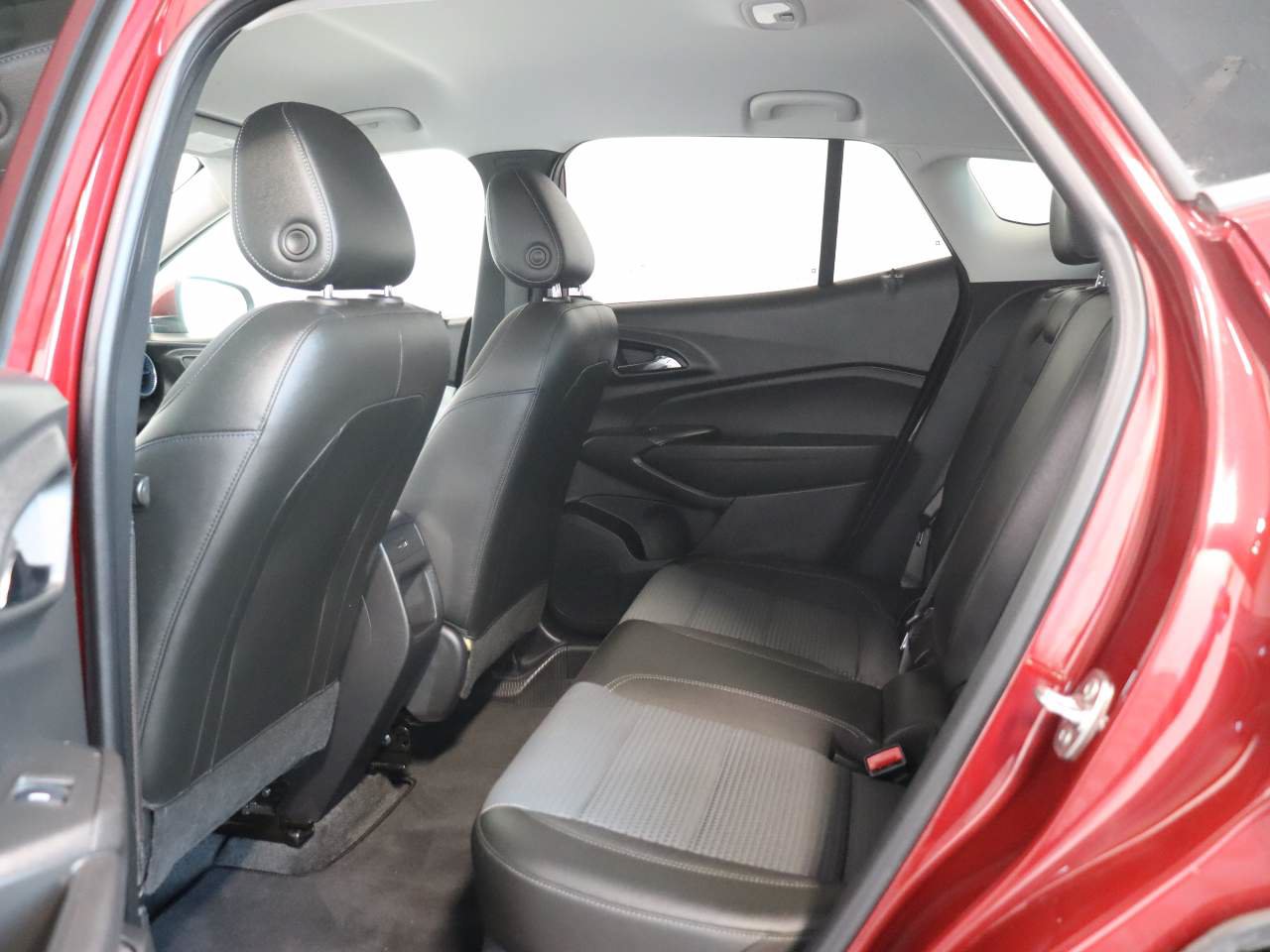 Certified 2024 Chevrolet Trax LT w/ Driver Confidence Package FWD image 15