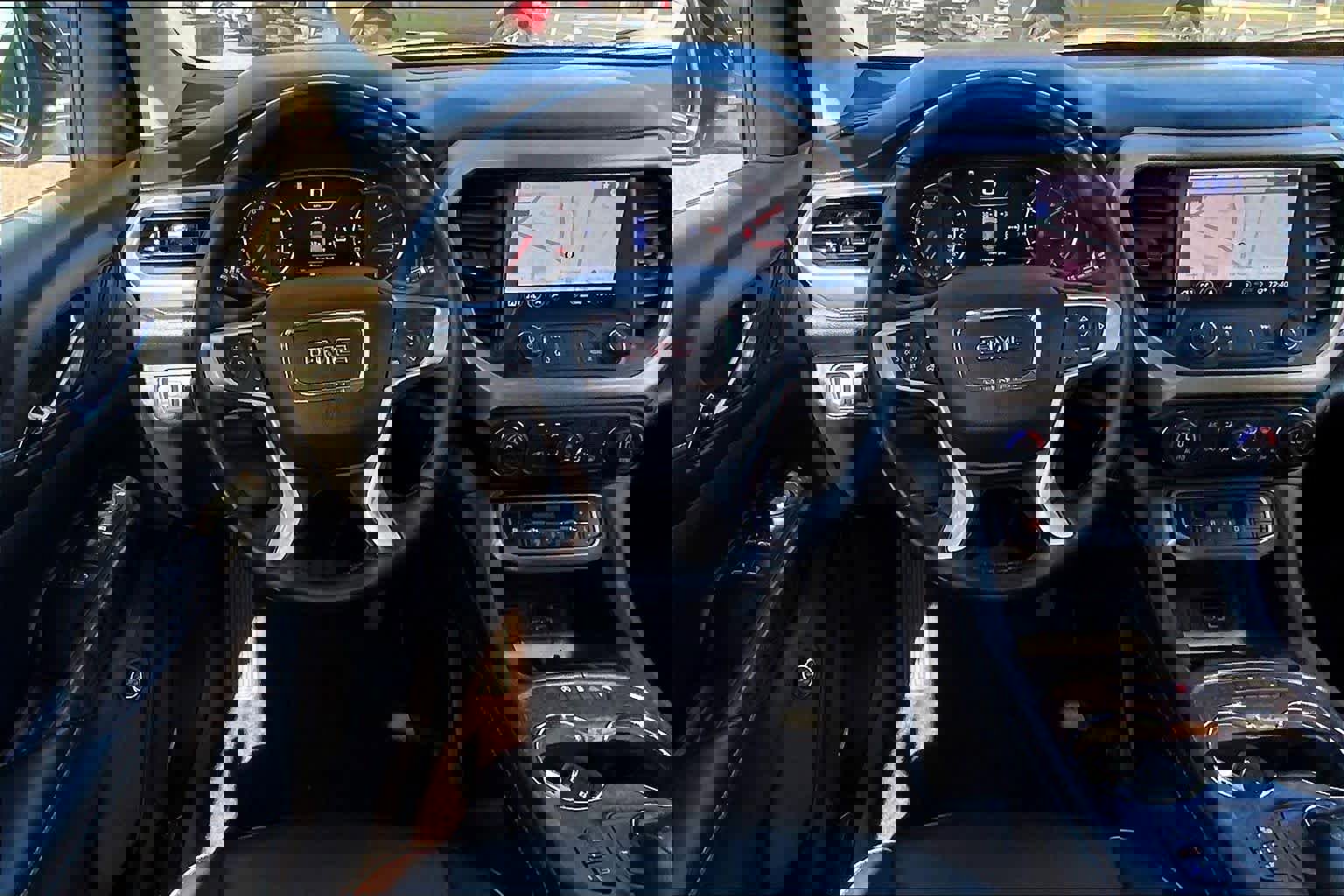 Used 2023 GMC Acadia Denali w/ Denali Ultimate Package image 6