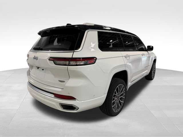 Used 2024 Jeep Grand Cherokee L Summit AWD/4WD image 5