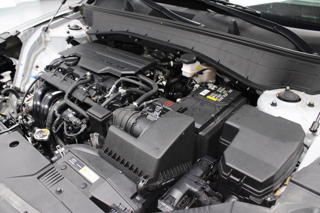 Used 2025 Hyundai Kona SEL FWD image 12