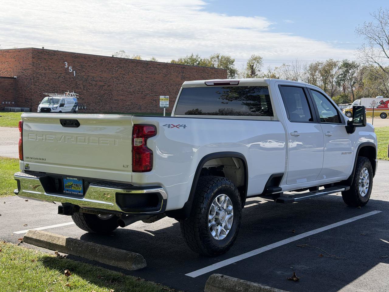 Used 2024 Chevrolet Silverado 3500 LT w/ Convenience Package AWD/4WD image 6