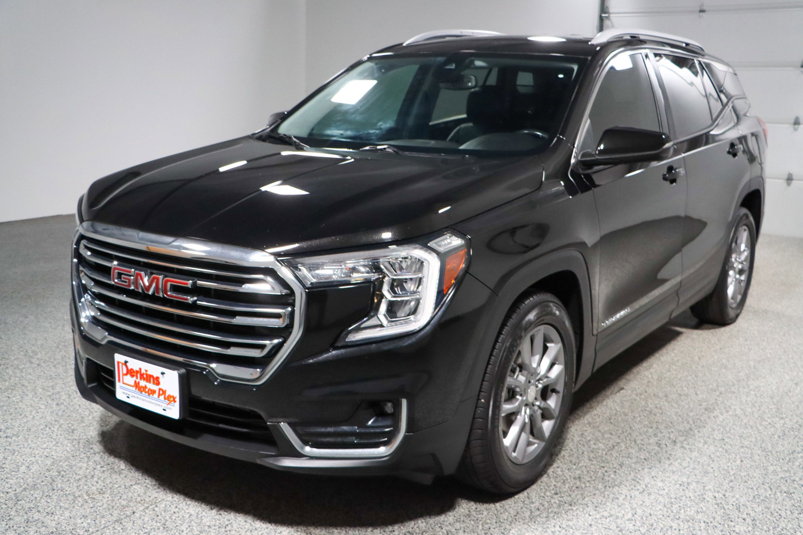 Used 2022 GMC Terrain SLT image 31