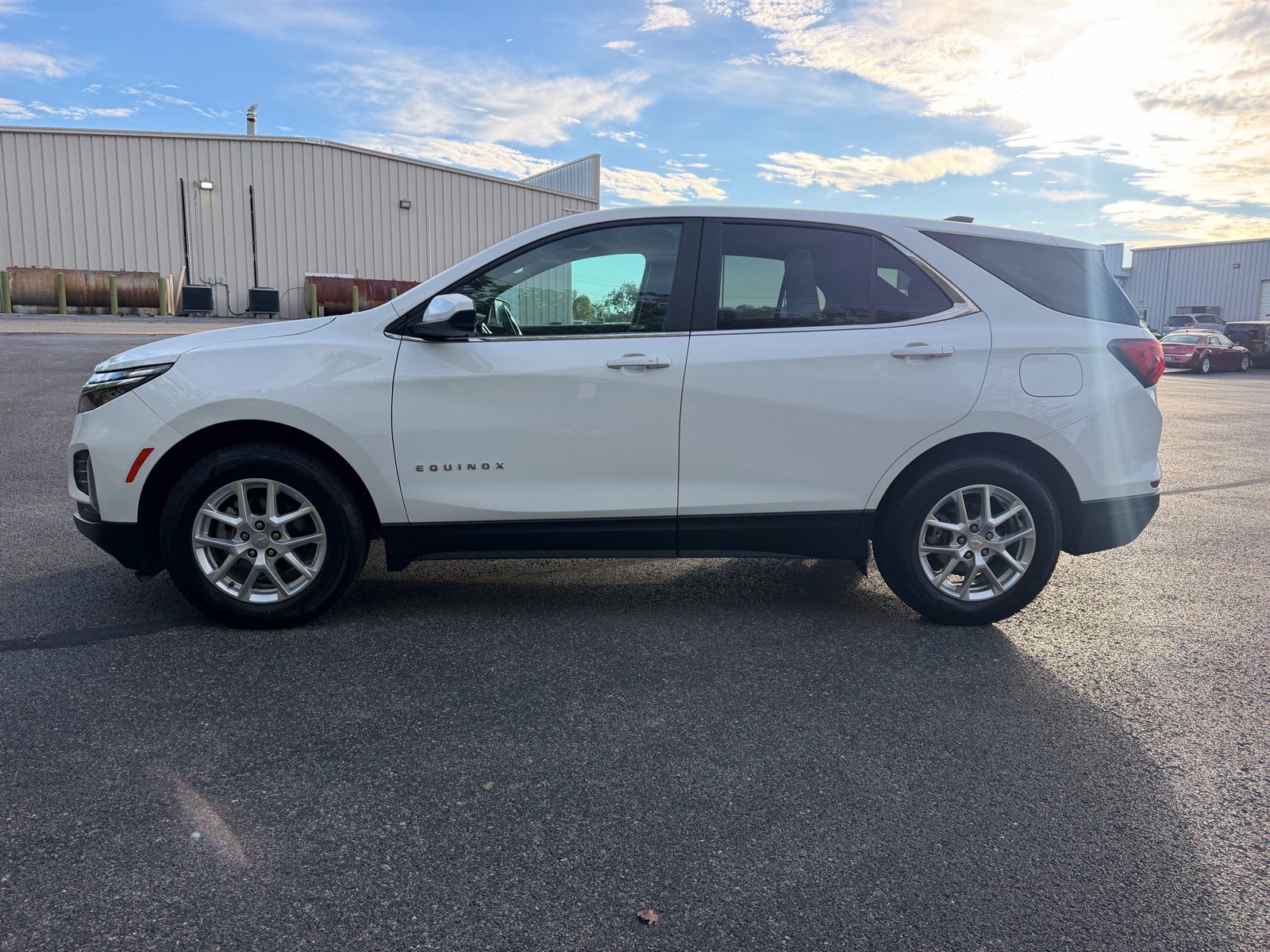 Used 2024 Chevrolet Equinox LT AWD/4WD image 8