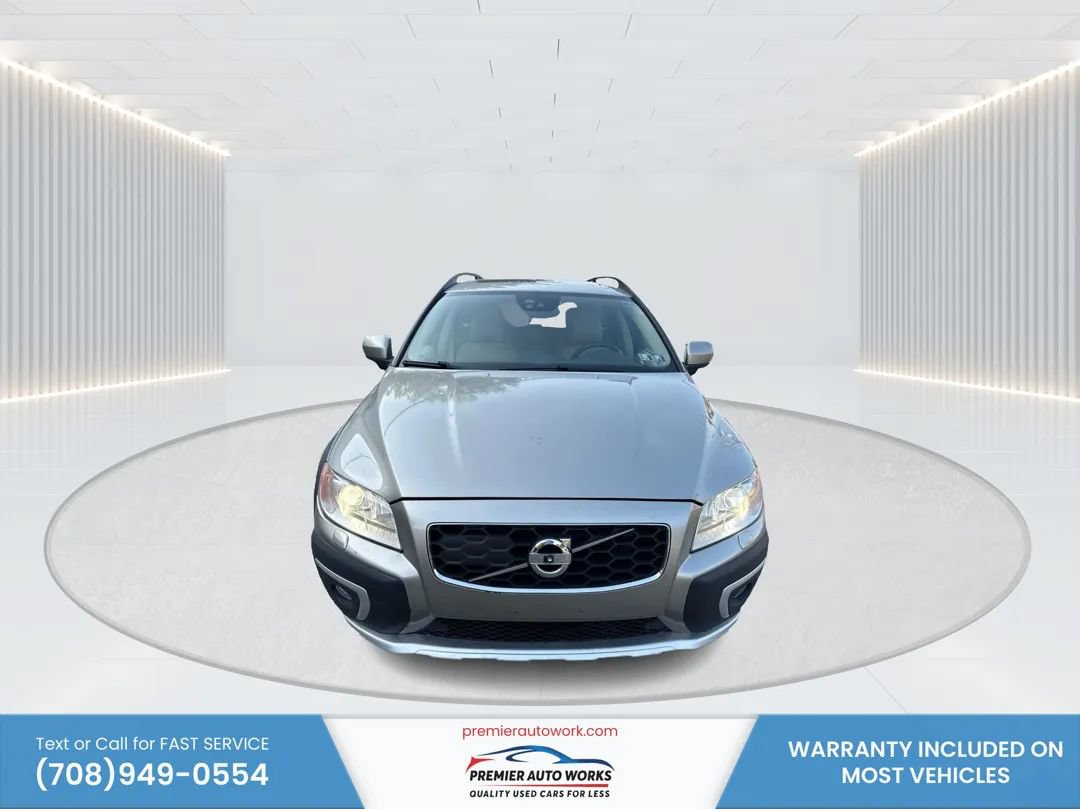 Used 2015 Volvo XC70 T6 Platinum w/ Climate Package AWD/4WD image 2