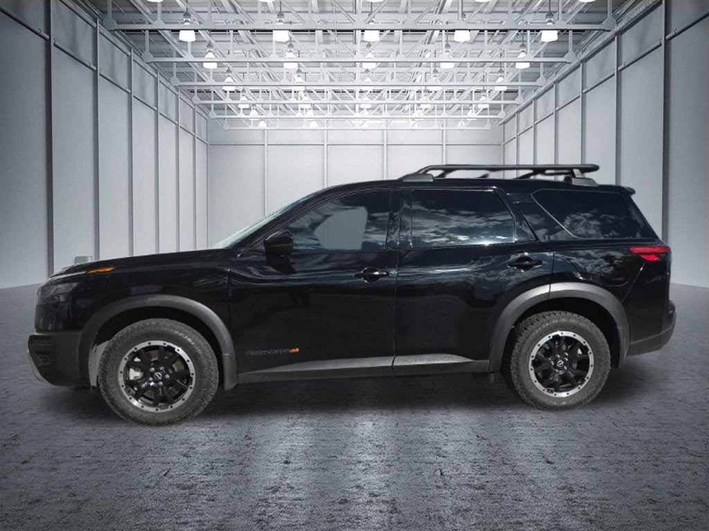 Used 2024 Nissan Pathfinder Rock Creek AWD/4WD image 3