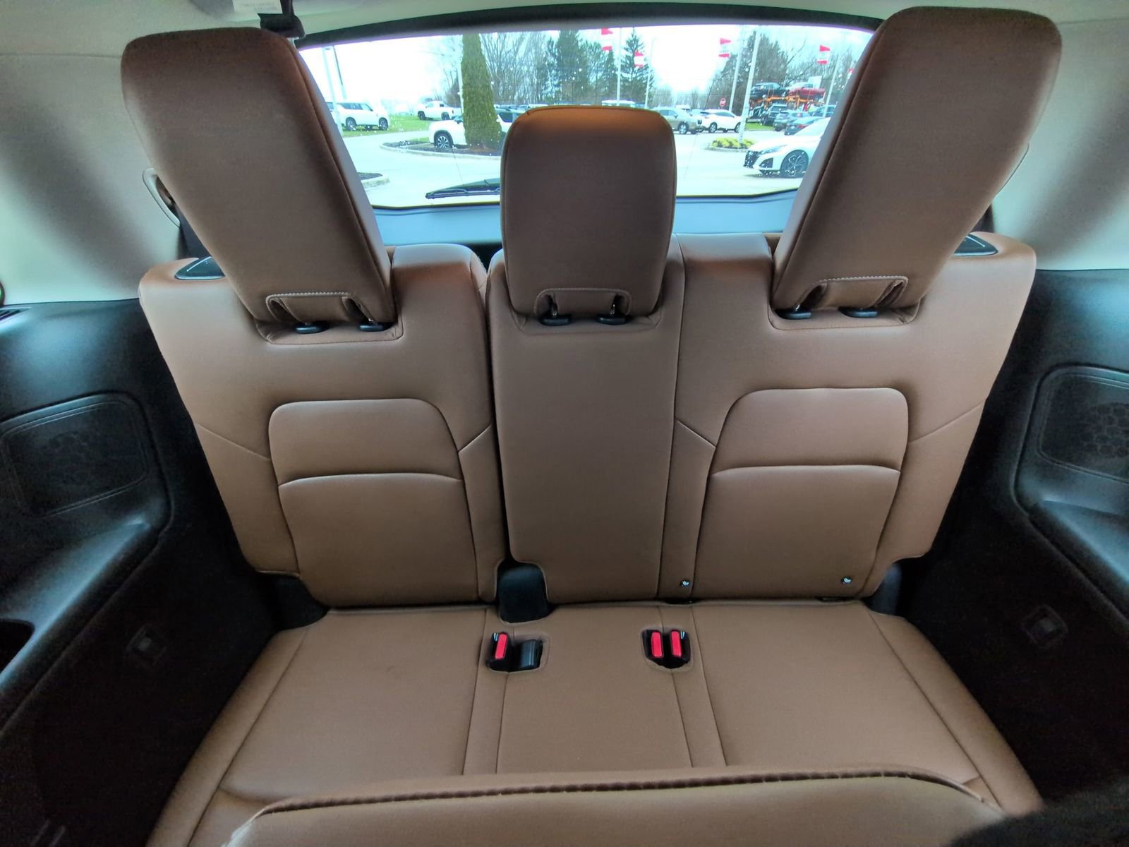 Certified 2024 Nissan Pathfinder Platinum w/ Cargo Package AWD/4WD image 32