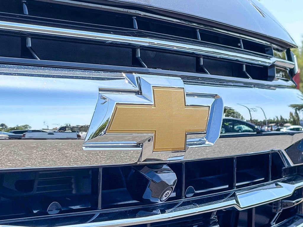 Used 2025 Chevrolet Tahoe LT image 12