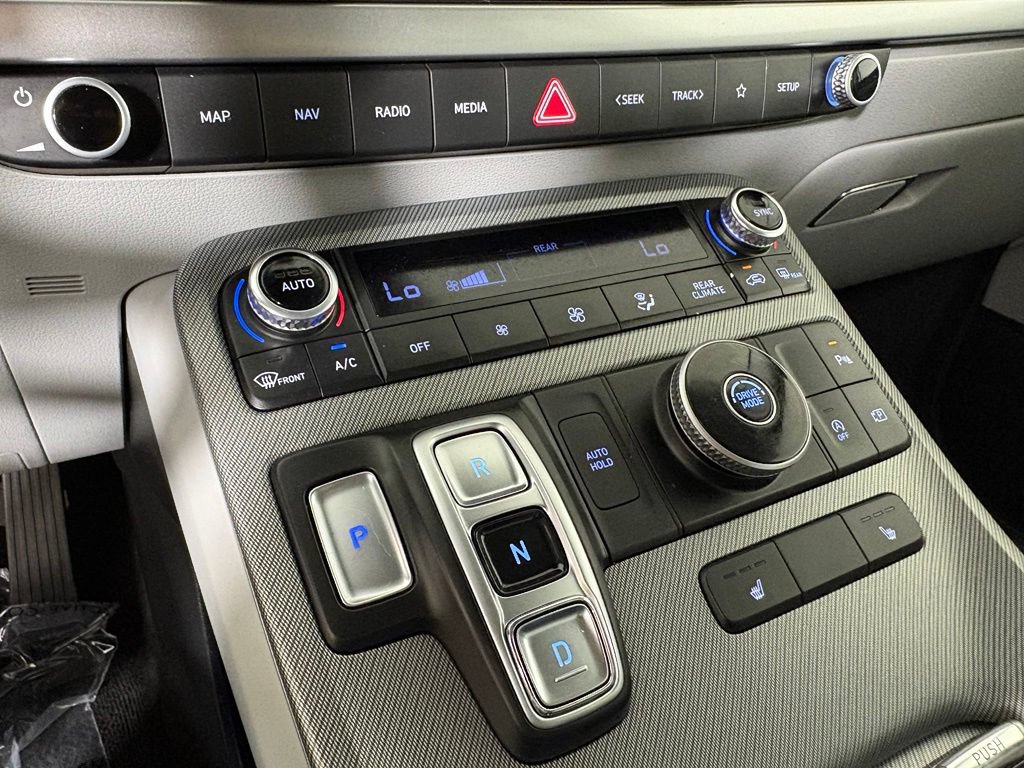 Used 2025 Hyundai Palisade SEL FWD image 33