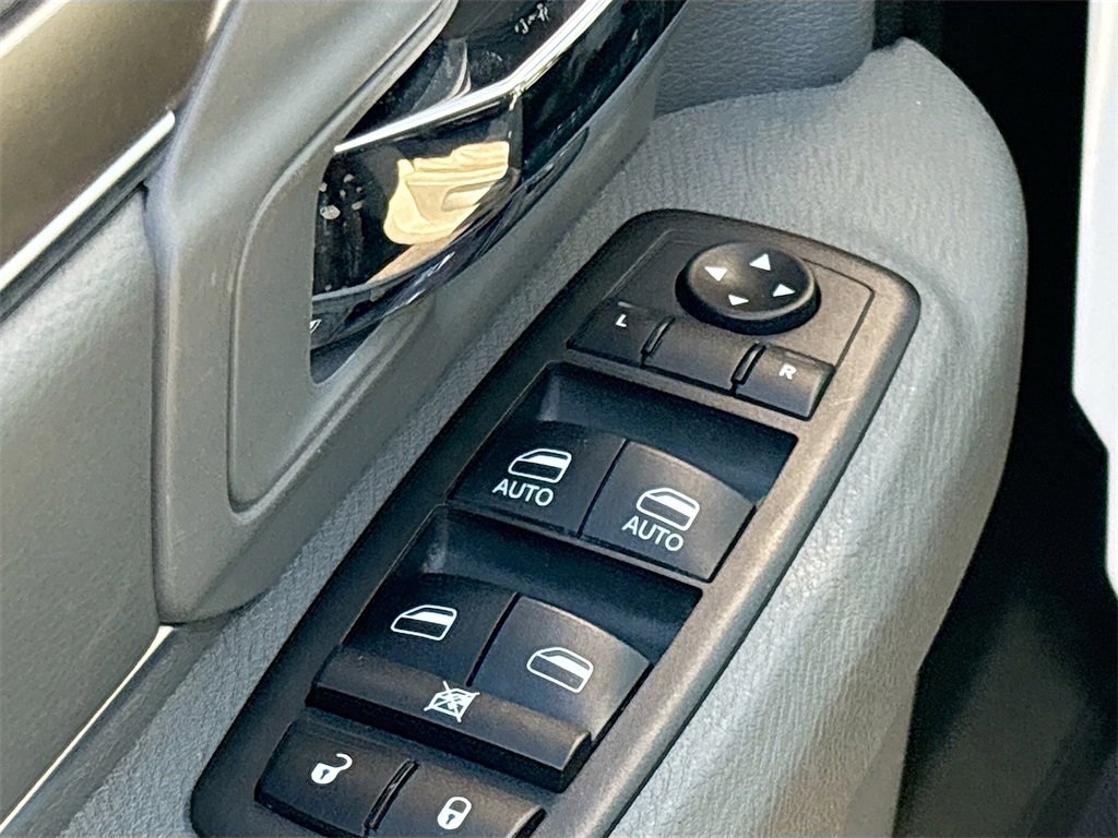 Used 2019 RAM 1500 Classic Warlock image 17