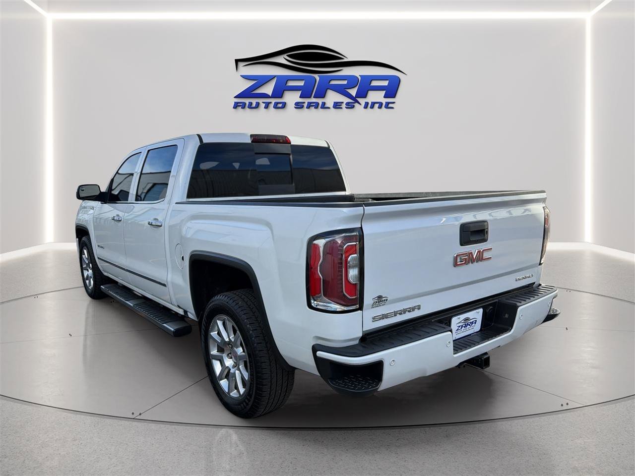 Used 2016 GMC Sierra 1500 Denali w/ Enhanced Driver Alert Package image 5