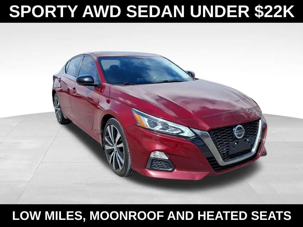 Used 2021 Nissan Altima 2.5 SR w/ SR Premium Package image 2
